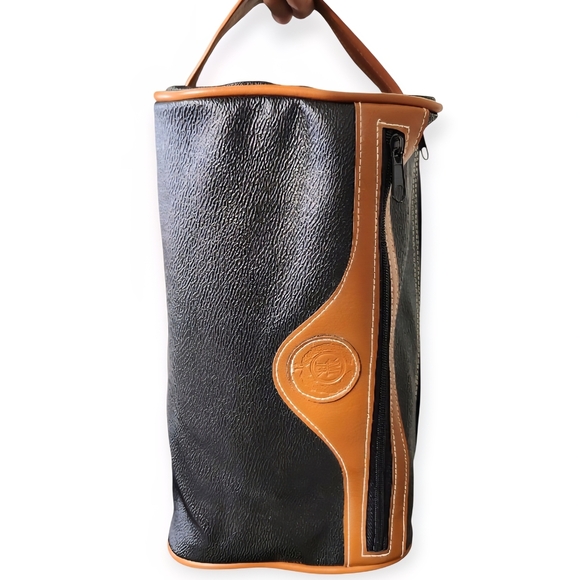 Stylish Black and Tan Toiletry Bag - Picture 4 of 5